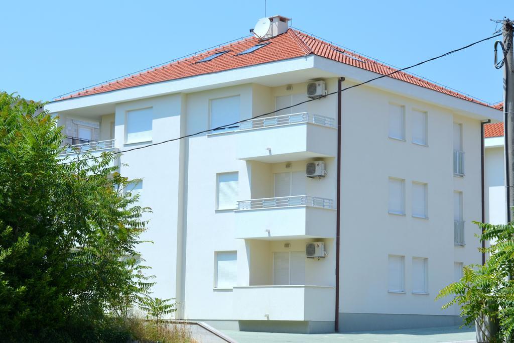 Iris Beach Apartments Kaštela Exteriér fotografie
