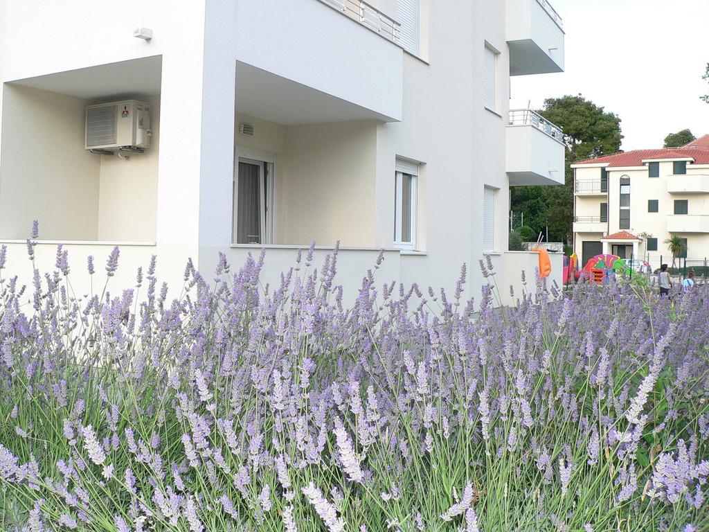 Iris Beach Apartments Kaštela Exteriér fotografie