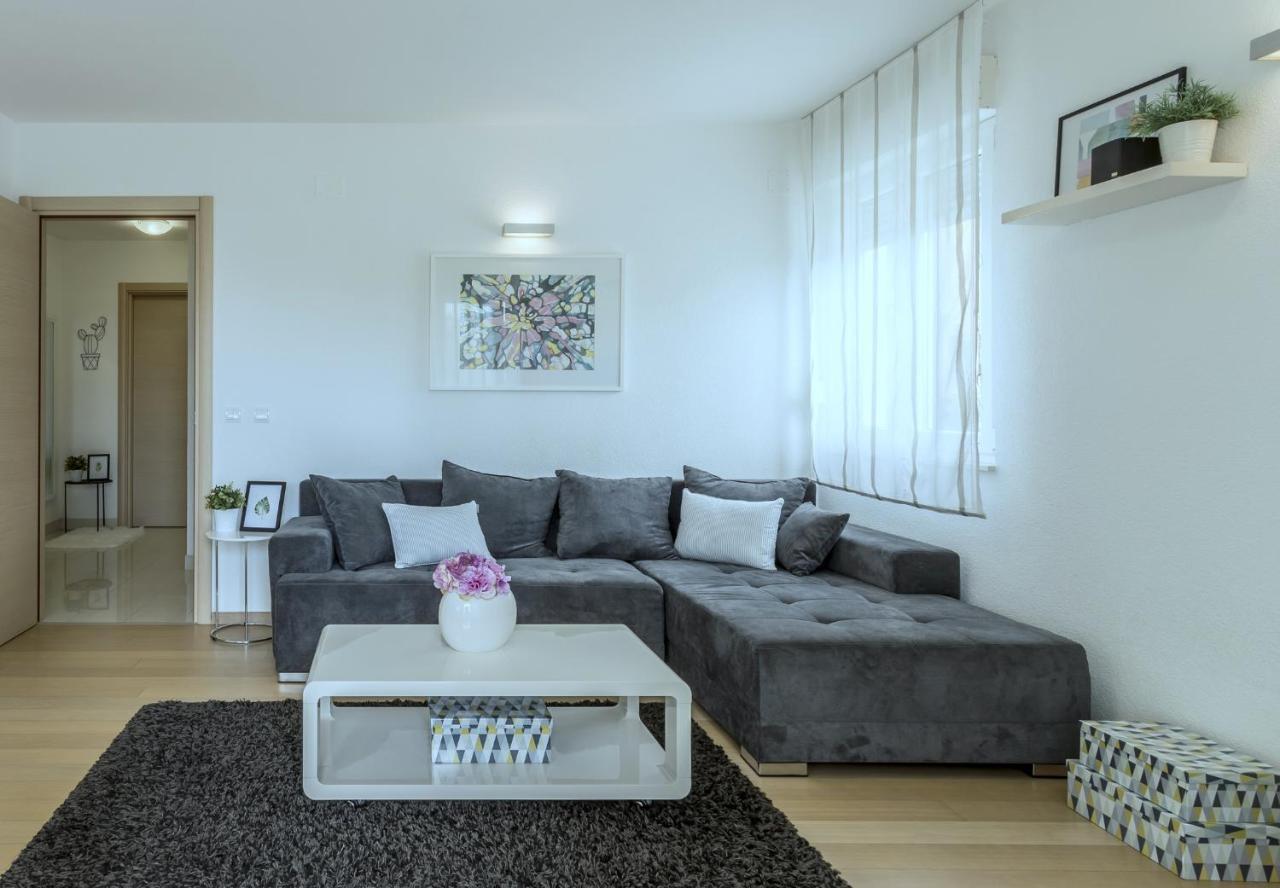 Iris Beach Apartments Kaštela Exteriér fotografie