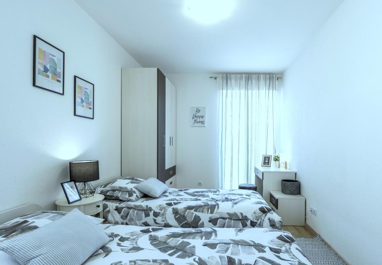 Iris Beach Apartments Kaštela Exteriér fotografie