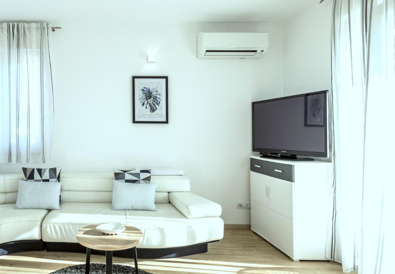 Iris Beach Apartments Kaštela Exteriér fotografie